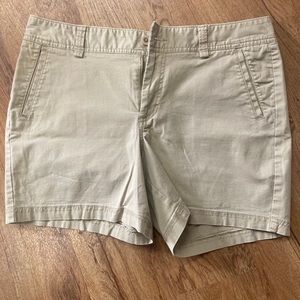 Women’s Docker shorts size 12